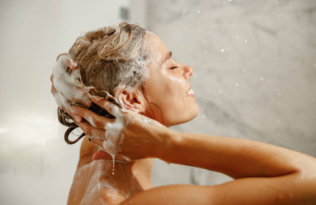 How many times should you use clarifying shampoo before seeing noticeable results?